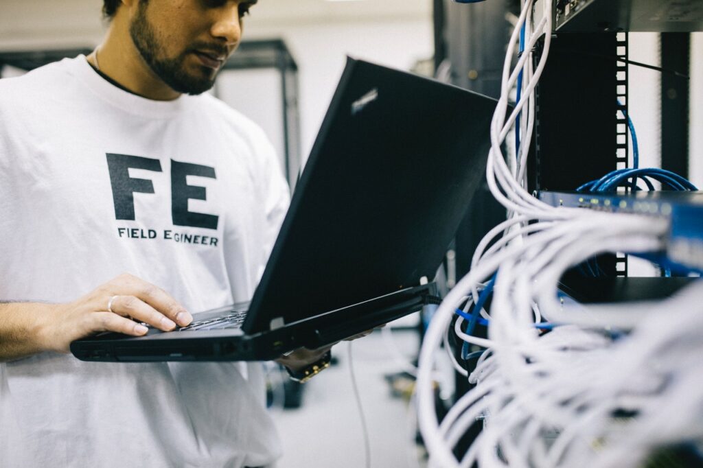 Connection options for office equipment and PCs